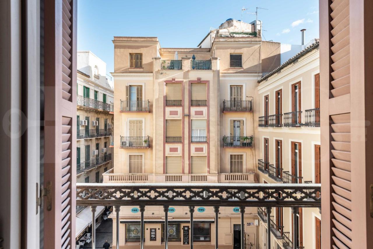 Apartament Sophisticated With Balcony & Views By Rems