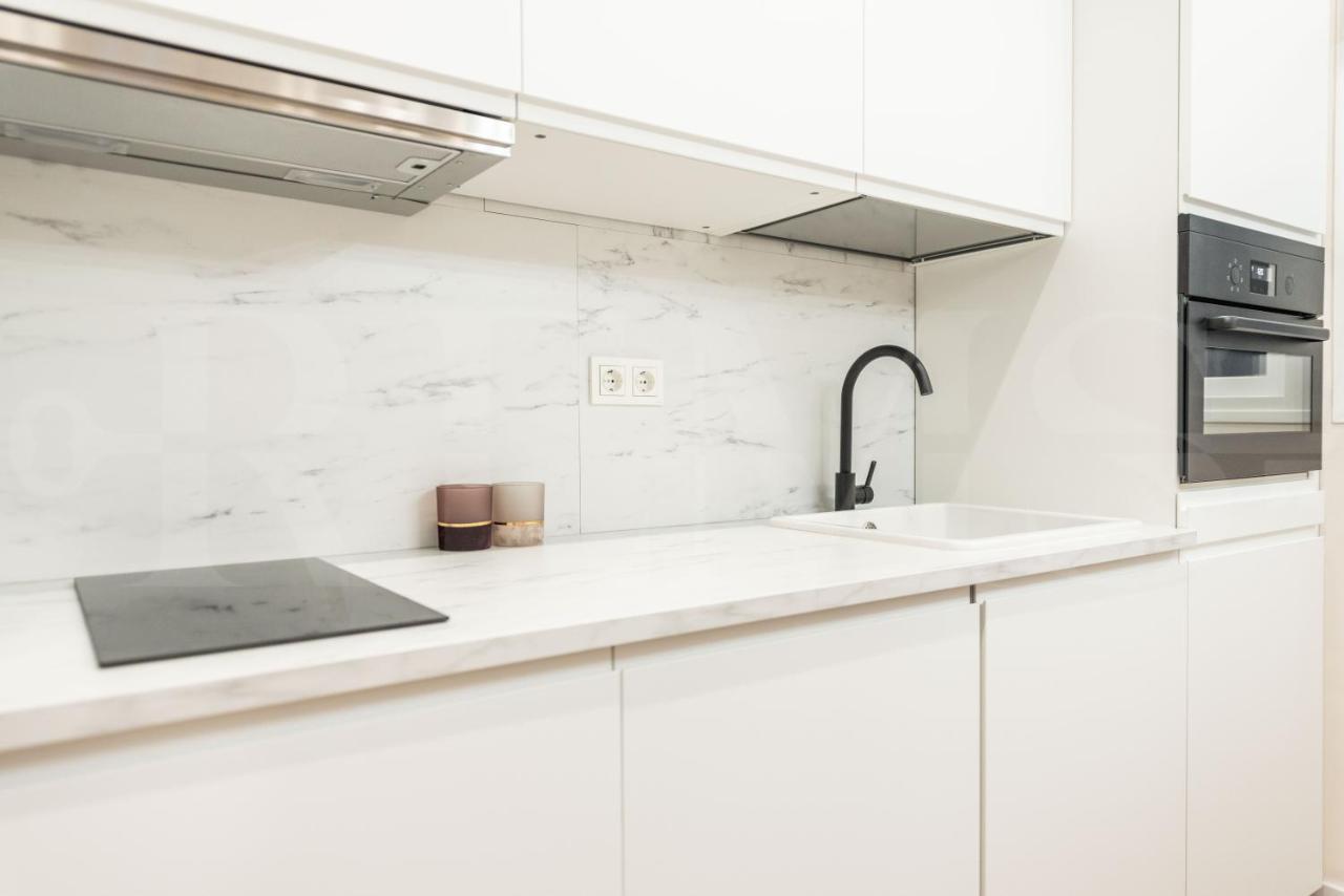 Sophisticated With Balcony & Views By Rems Apartament Màlaga